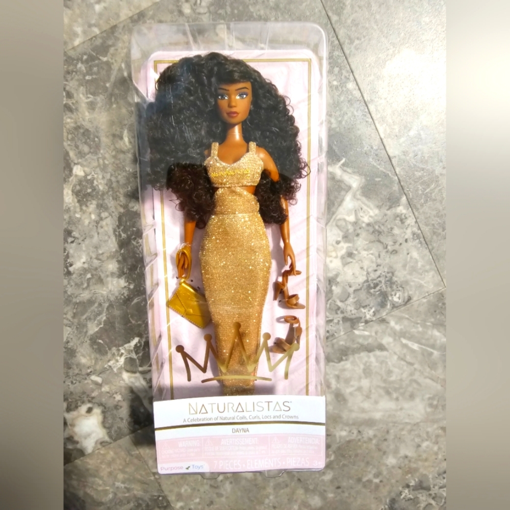 Brand New Naturalistas Doll (Dayna)